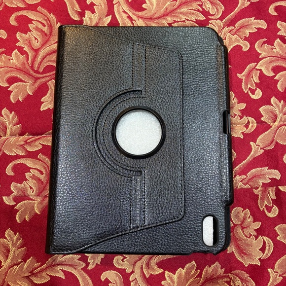 iPad Case (A16) 11th Gen Inch (2025) 360 Rotating Stand Shockproof Cover - Picture 2 of 8